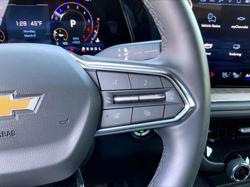 Used 2025 Chevrolet Tahoe High Country image 25