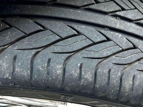 Used 2004 Maybach 57 image 54