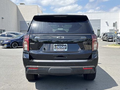 Used 2022 Chevrolet Tahoe Z71 w/ Luxury Package AWD/4WD image 4