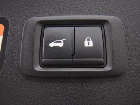 Used 2025 Mitsubishi Eclipse Cross SE AWD/4WD image 37