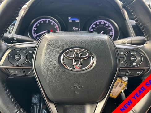 Used 2023 Toyota Camry SE image 22