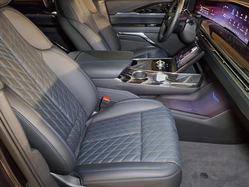 Used 2026 Cadillac Escalade IQ Luxury 1 AWD/4WD image 20