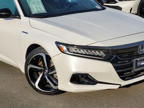 Used 2022 Honda Accord Sport image 3