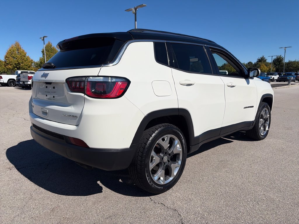 Used 2019 Jeep Compass Limited AWD/4WD image 9