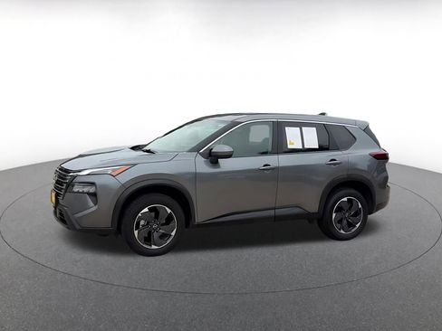 Used 2025 Nissan Rogue SV AWD/4WD image 8