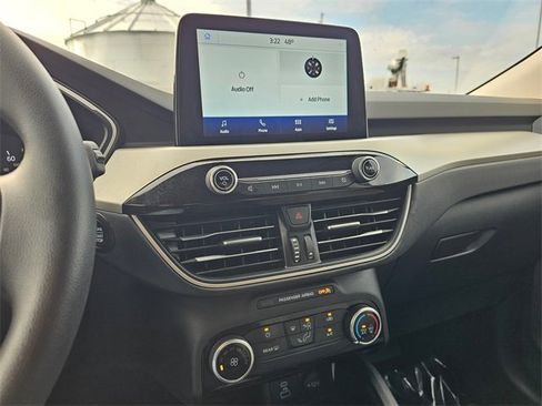 Used 2022 Ford Escape SE image 19