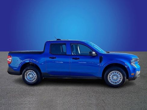 Used 2025 Ford Maverick XL w/ Equipment Group 102A AWD/4WD image 4
