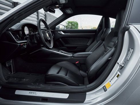 Used 2021 Porsche 911 Turbo S image 26