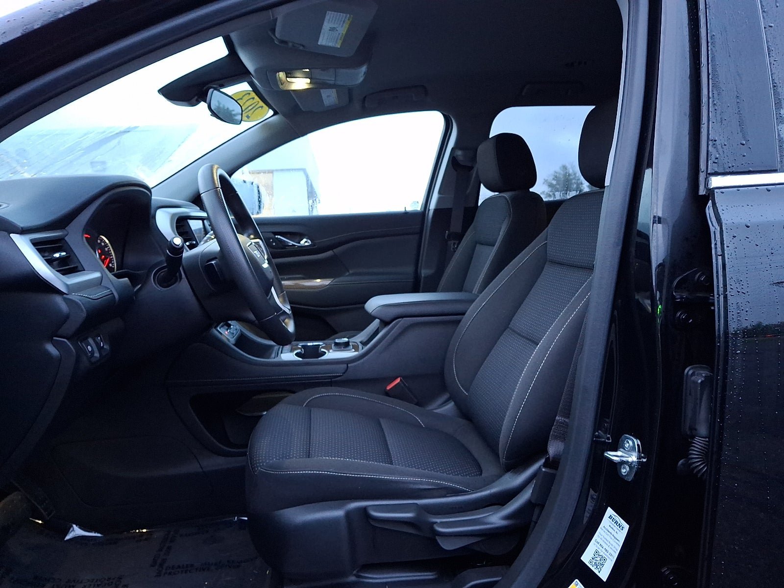 Certified 2023 GMC Acadia SLE FWD image 13