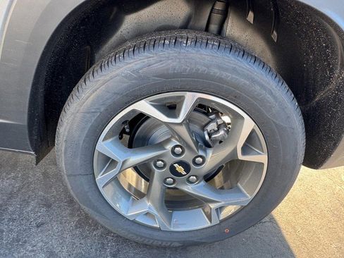 New 2026 Chevrolet Trax LT w/ Driver Confidence Package image 30