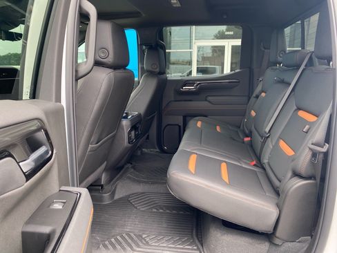 Used 2026 GMC Sierra 1500 AT4 w/ AT4 Premium Package AWD/4WD image 19