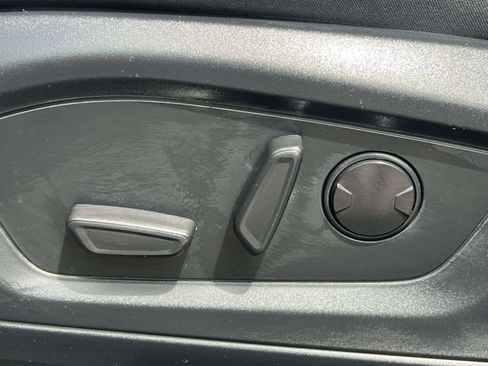 Used 2026 Ford Explorer Active AWD/4WD image 24