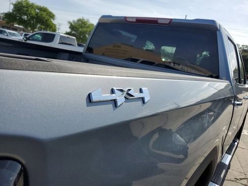 New 2026 GMC Sierra 1500 SLT w/ SLT Premium Package AWD/4WD image 10