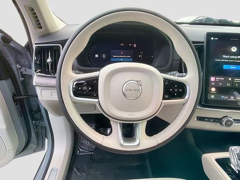 New 2026 Volvo XC90 T8 Ultra w/ Protection Package Premier AWD/4WD image 11