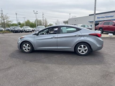 Used 2015 Hyundai Elantra SE FWD image 17