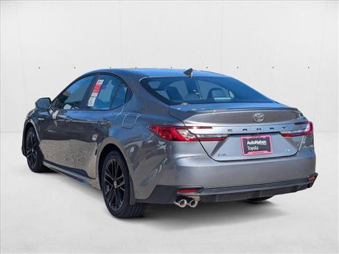 New 2025 Toyota Camry SE image 8