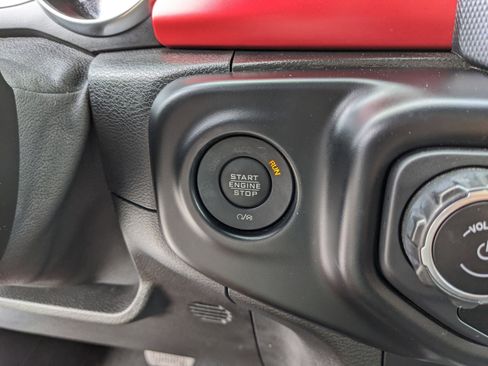 Used 2021 Jeep Wrangler Unlimited Rubicon w/ Safety Group image 33