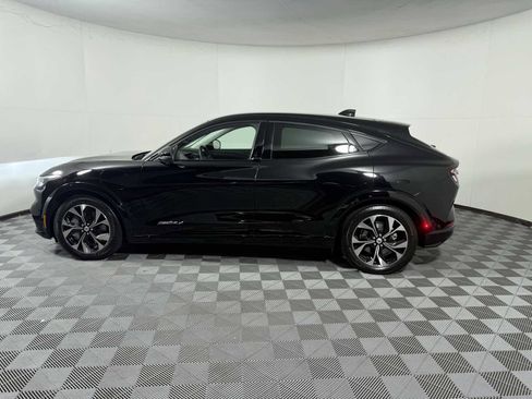 Used 2021 Ford Mustang Mach-E Premium image 4