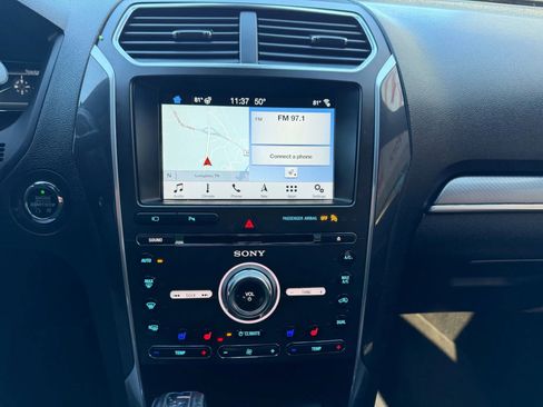 Used 2018 Ford Explorer Sport w/ Equipment Group 401A image 6