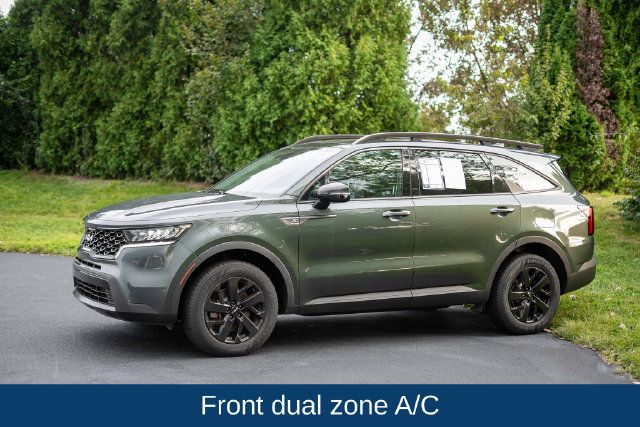 Used 2022 Kia Sorento S w/ Panoramic Sunroof Package AWD/4WD image 8