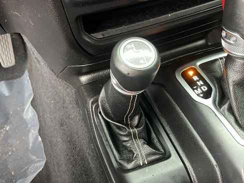 Used 2018 Jeep Wrangler Unlimited Sahara image 21