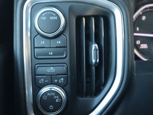 Used 2023 GMC Sierra 2500 SLE image 31