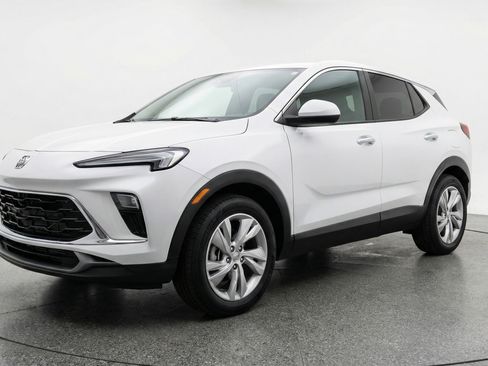 Used 2025 Buick Encore GX Preferred image 3