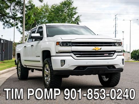 Used 2018 Chevrolet Silverado 1500 LTZ Z71 w/ LTZ Plus Package AWD/4WD image 3