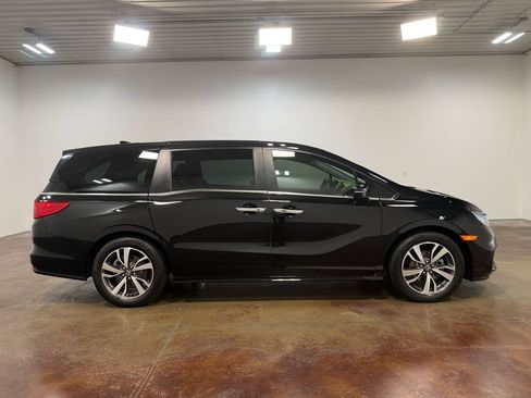 Used 2023 Honda Odyssey Touring image 23