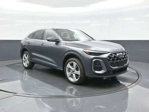 Used 2026 Audi Q5 Premium Plus w/ Premium Plus AWD/4WD image 1