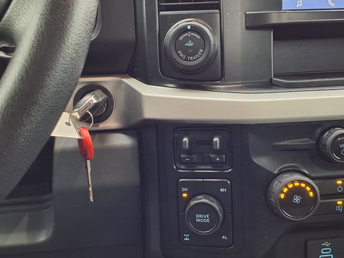 Used 2023 Ford F250 XL w/ STX Appearance Package image 9