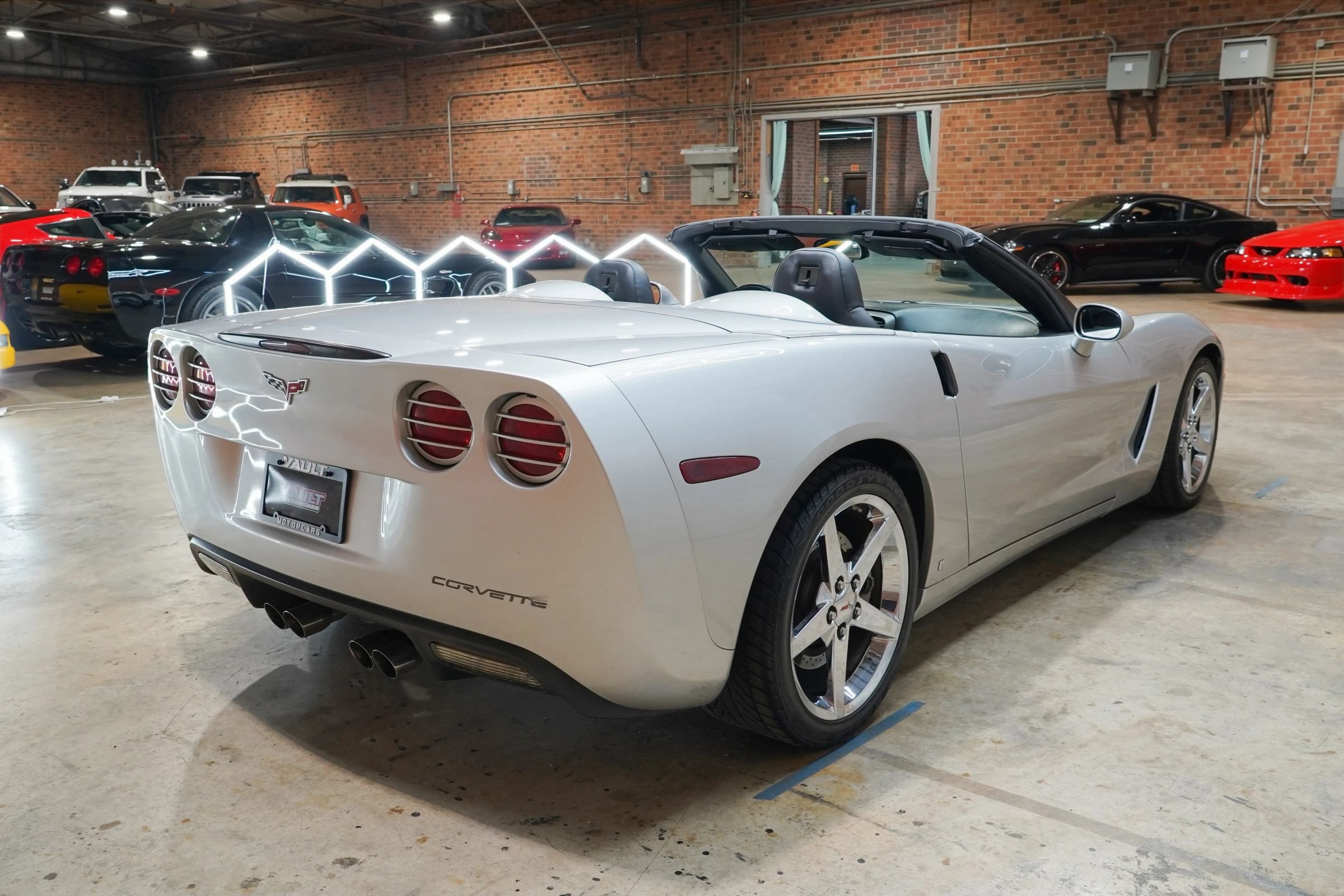 Used 2006 Chevrolet Corvette Coupe w/ Preferred Equipment Group RWD image 35