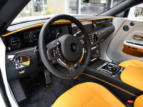 Certified 2025 Rolls-Royce Spectre Black Badge image 12