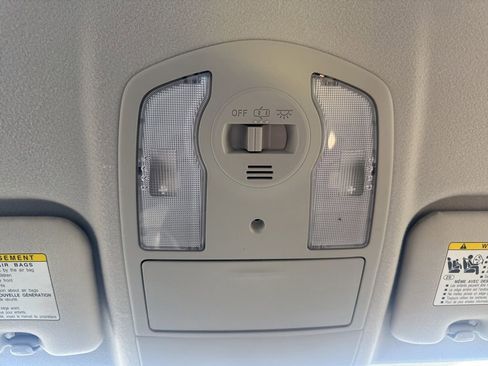 Used 2015 Toyota Prius Plug-In Hybrid image 24