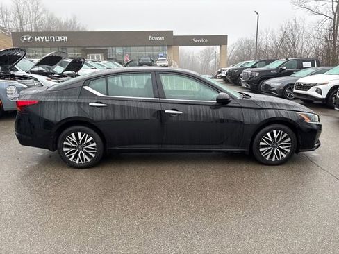 Certified 2023 Nissan Altima 2.5 SV w/ SV Premium Package image 6