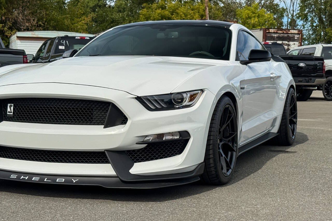 Used 2018 Ford Mustang Shelby GT350 w/ Electronics Package RWD image 21