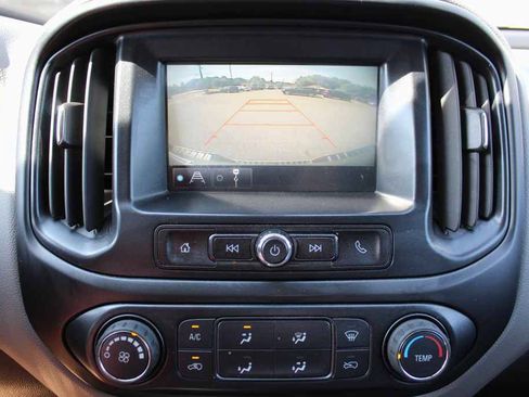 Used 2018 Chevrolet Colorado W/T w/ WT Convenience Package AWD/4WD image 16