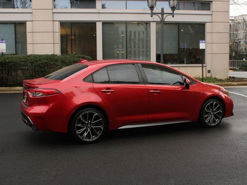 Used 2020 Toyota Corolla SE FWD image 6