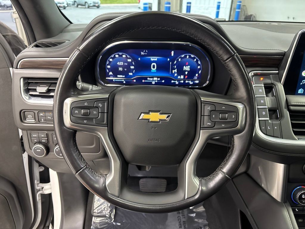 Used 2022 Chevrolet Suburban LT AWD/4WD image 14
