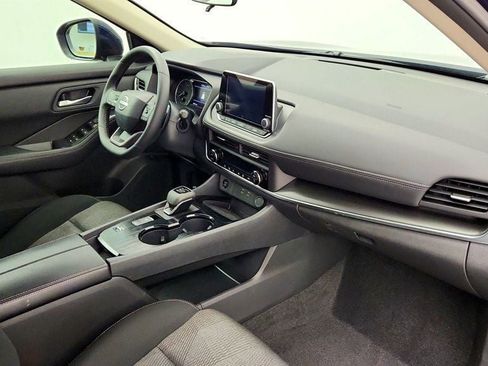 Used 2026 Nissan Rogue SV FWD image 22
