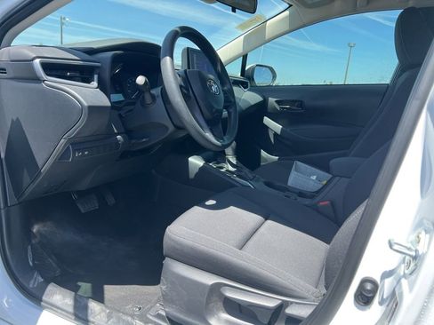Used 2023 Toyota Corolla LE FWD image 13