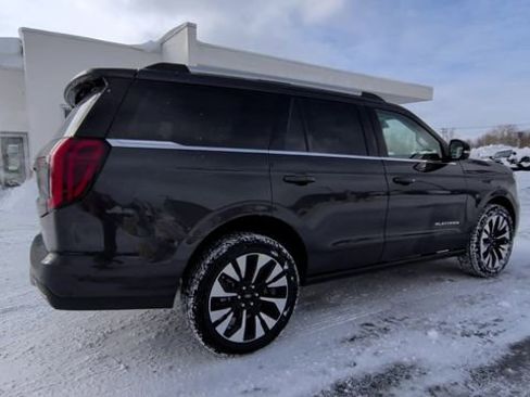 Used 2026 Ford Expedition Platinum w/ Driver's Package image 8