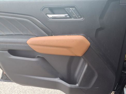 New 2026 GMC Canyon AT4 w/ Technology Plus Package image 12