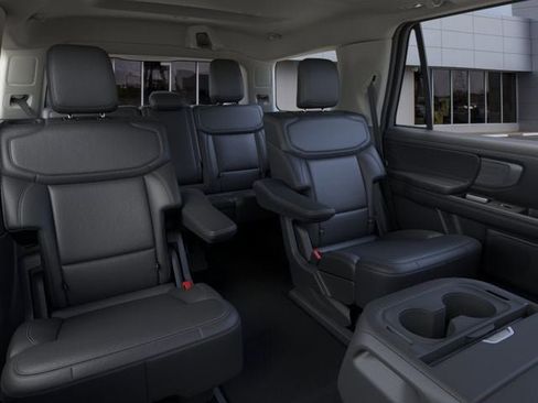 New 2026 Ford Expedition Platinum AWD/4WD image 11