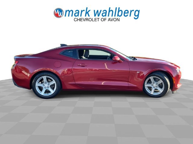 Certified 2018 Chevrolet Camaro LT RWD image 9