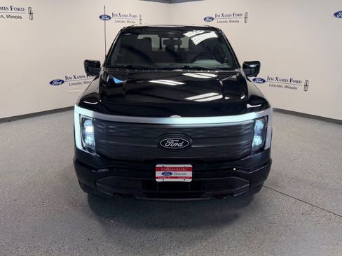 Used 2025 Ford F150 Lightning Lariat AWD/4WD image 2