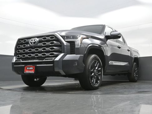 Used 2025 Toyota Tundra Platinum AWD/4WD image 30