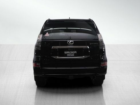 Used 2021 Lexus GX 460 Premium w/ Premium Package image 4
