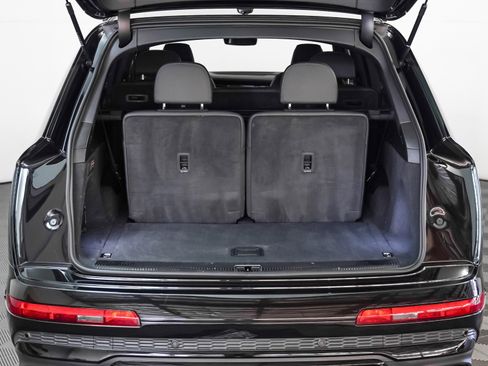 Used 2023 Audi SQ7 Prestige image 12