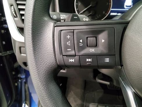 Used 2023 Nissan Rogue S AWD/4WD image 23